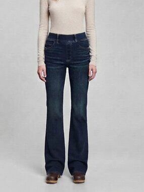 Spanx Pull On Flare Jeans Size Small 34" Inseam